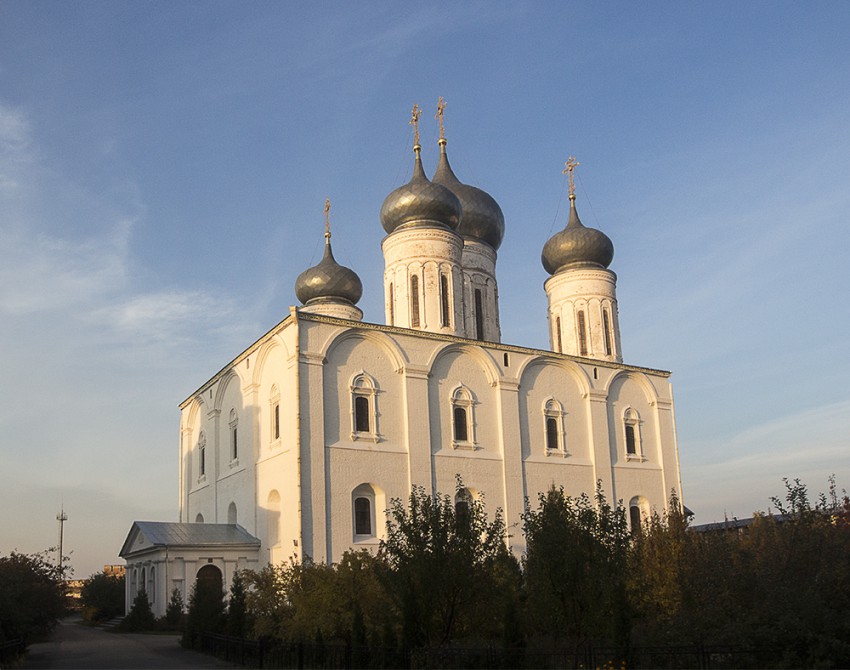 Троицкий Макариев Желтоводский монастырь. Собор Троицы Живоначальной, Макарьево (Лысковский район, Нижегородская область). фасады