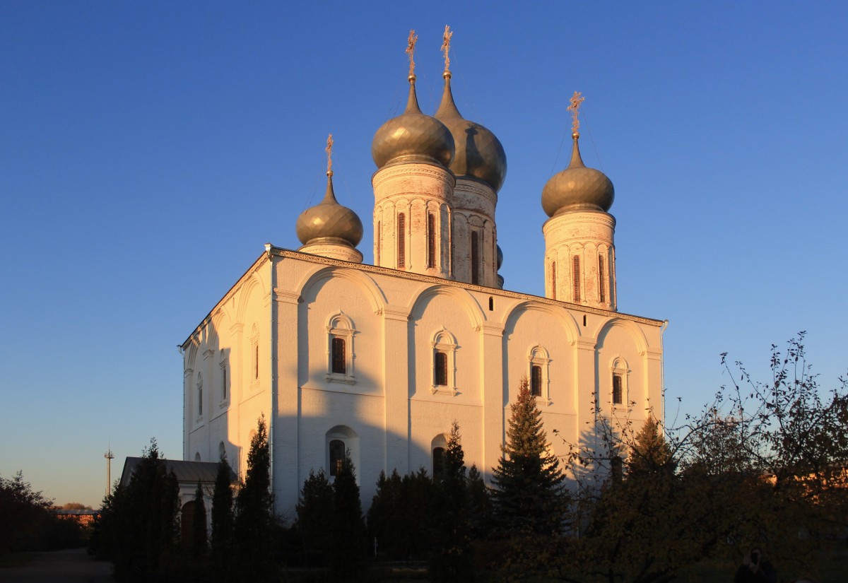 Троицкий Макариев Желтоводский монастырь. Собор Троицы Живоначальной, Макарьево (Лысковский район, Нижегородская область). фасады, Вид с юго-запада