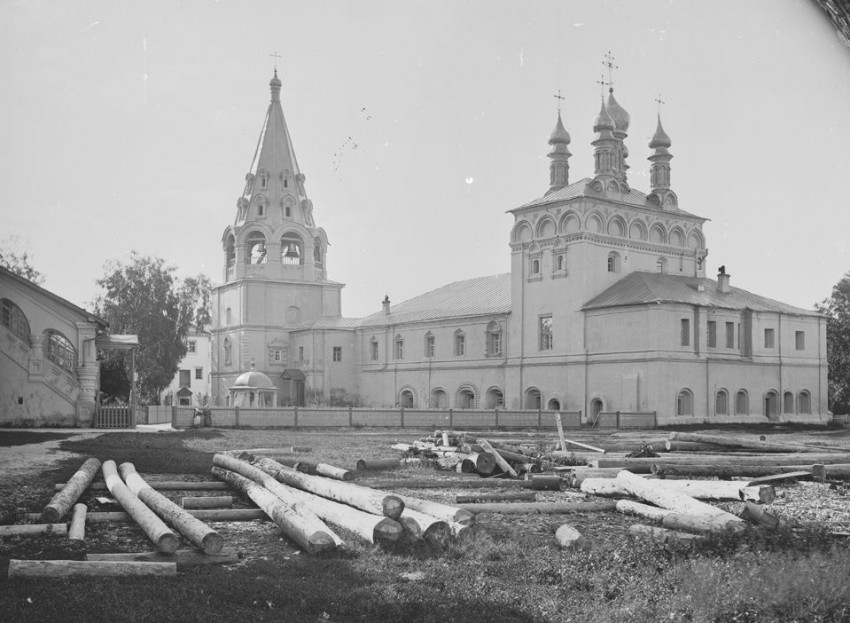Троицкий Макариев Желтоводский монастырь. Церковь Успения Пресвятой Богородицы, Макарьево (Лысковский район, Нижегородская область). архивная фотография