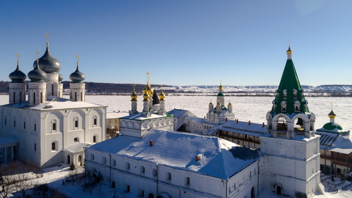 Макарьево. Троицкий Макариев Желтоводский монастырь. Церковь Успения Пресвятой Богородицы. фасады