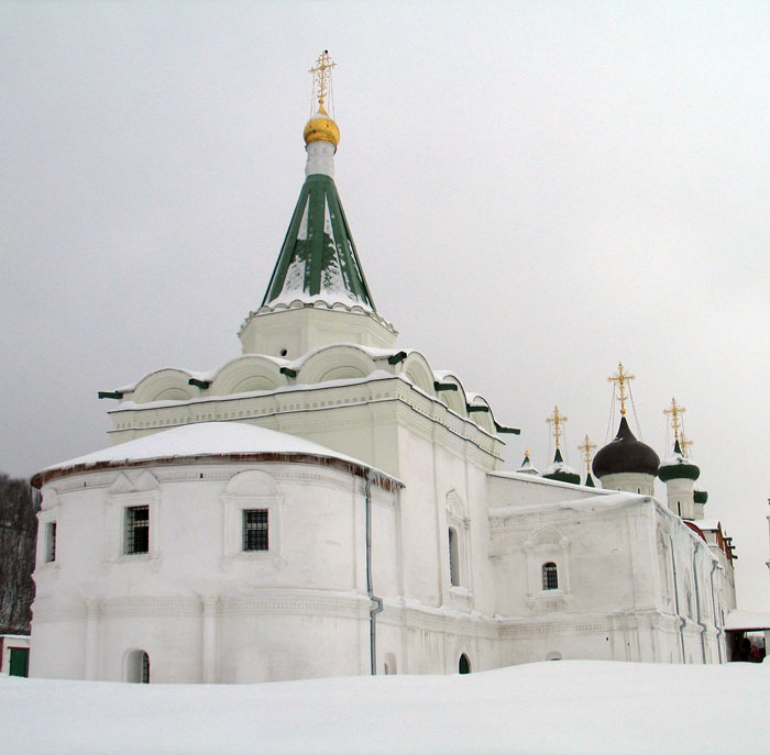 Печёрский Вознесенский монастырь. Церковь Успения Пресвятой Богородицы в трапезной, Нижегородский район (Нижний Новгород, город, Нижегородская область). фасады