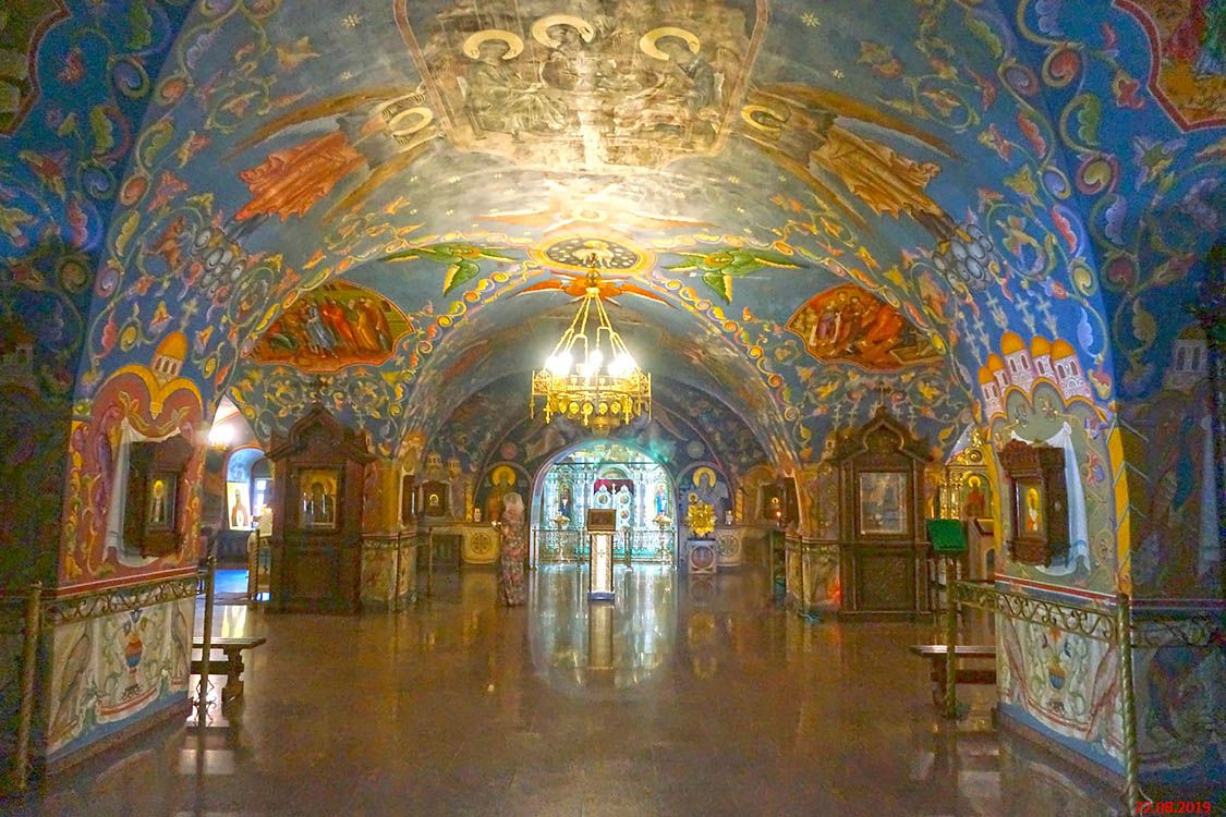 Нижегородский район. Печёрский Вознесенский монастырь. Церковь Успения Пресвятой Богородицы в трапезной. интерьер и убранство