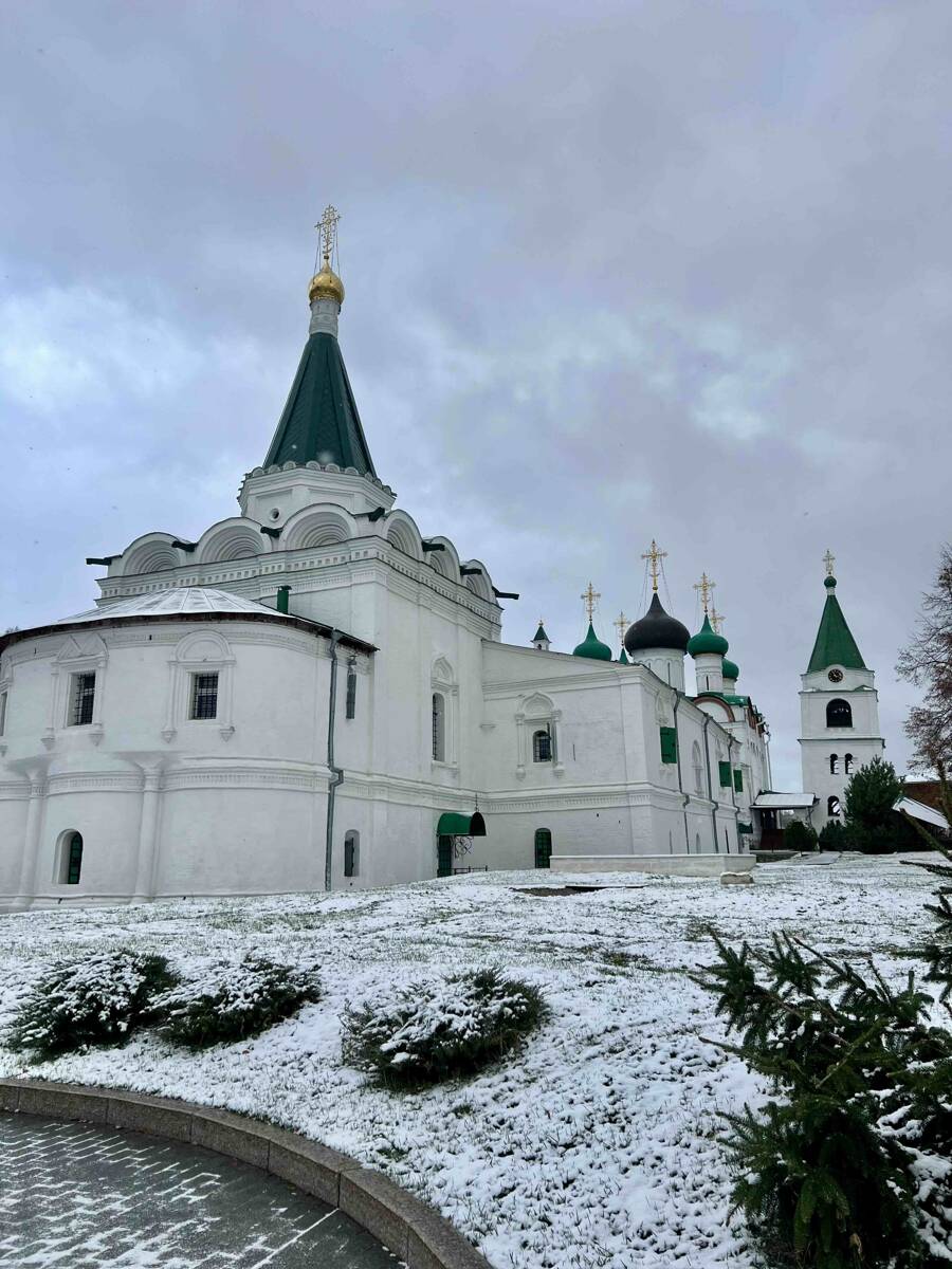 Печёрский Вознесенский монастырь. Церковь Успения Пресвятой Богородицы в трапезной, Нижегородский район (Нижний Новгород, город, Нижегородская область). фасады
