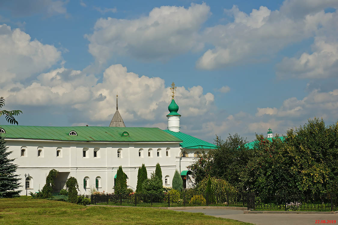 Нижегородский район. Печёрский Вознесенский монастырь. Церковь Петра и Павла. фасады