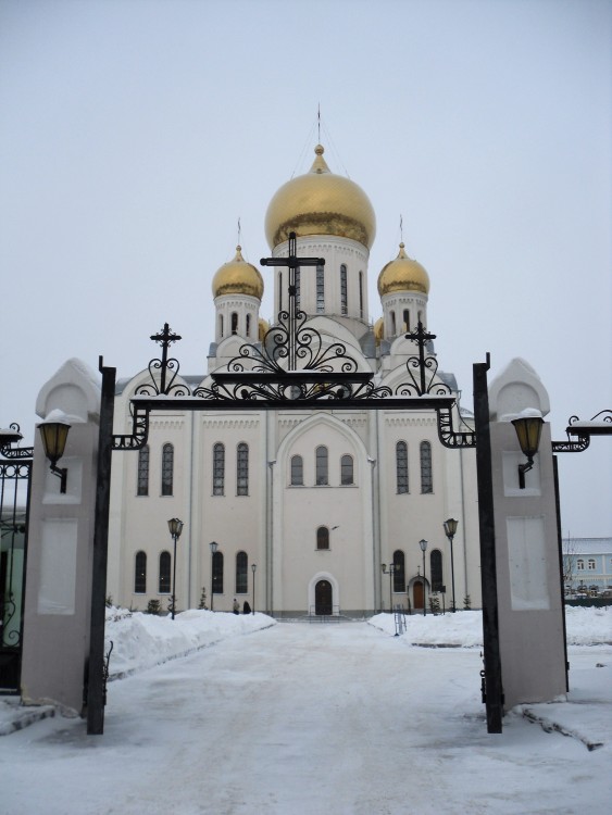 Собор Троицы Живоначальной (