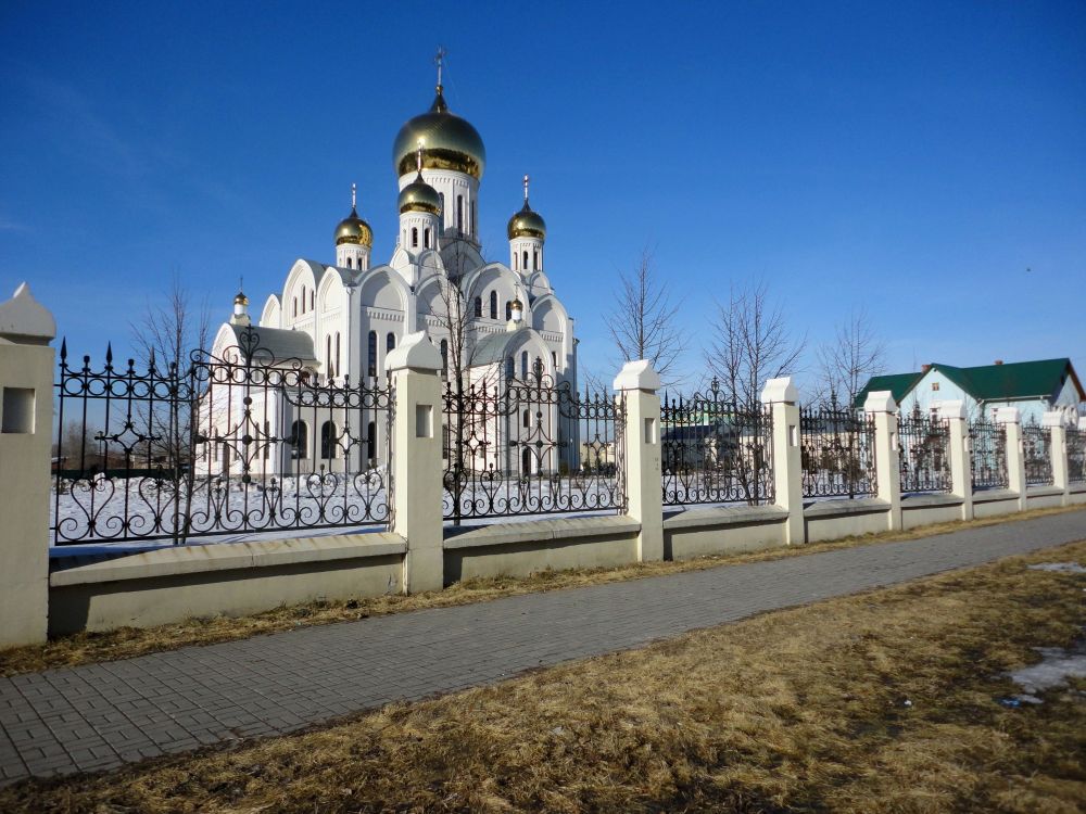 Новосибирск. Собор Троицы Живоначальной (