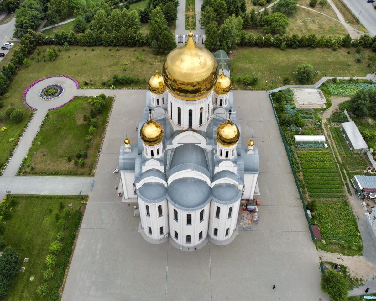 Собор Троицы Живоначальной (