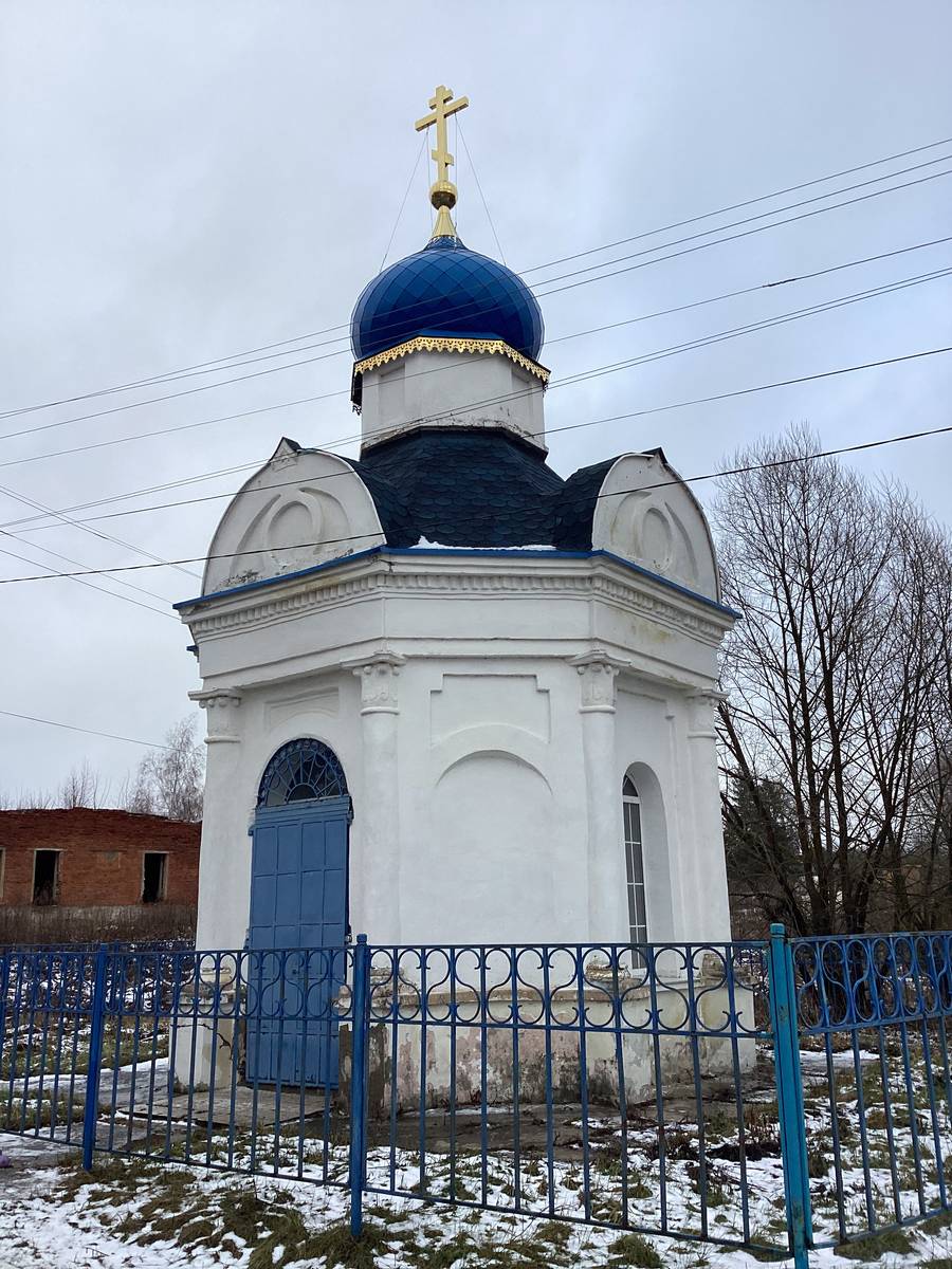 Вид с юго-запада, фасады. Часовня Тихвинской иконы Божией Матери, Дмитриевское (Заокский район, Тульская область)