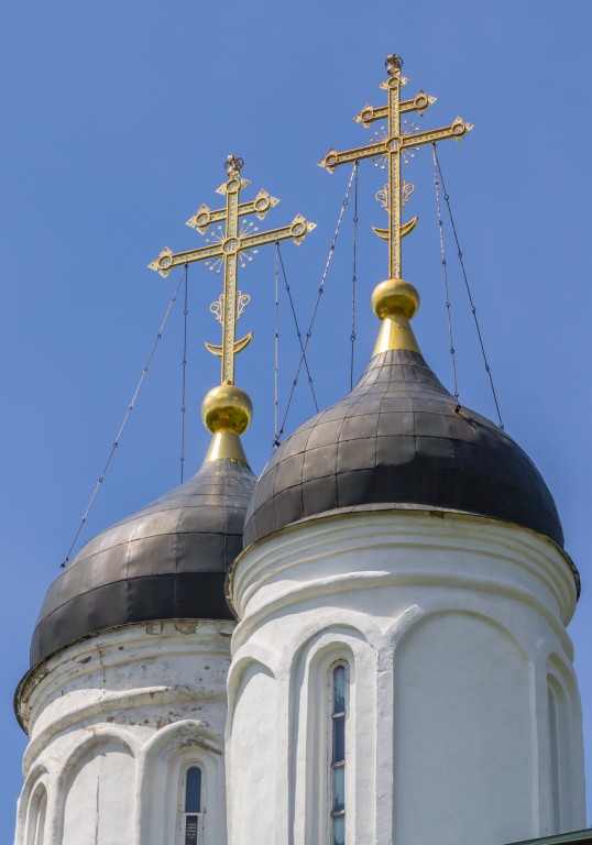 Троицкий Рождества Богородицы Оптин монастырь. Собор Троицы Живоначальной, Болхов (Болховский район, Орловская область). архитектурные детали, Завершения