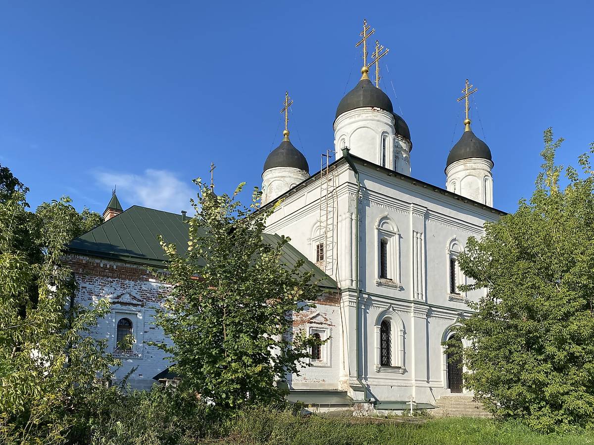 Вид с юго-запада, фасады. Троицкий Рождества Богородицы Оптин монастырь. Собор Троицы Живоначальной, Болхов (Болховский район, Орловская область)