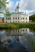 Елизарово. Спасо-Елеазаровский женский монастырь. Собор Трех Святителей