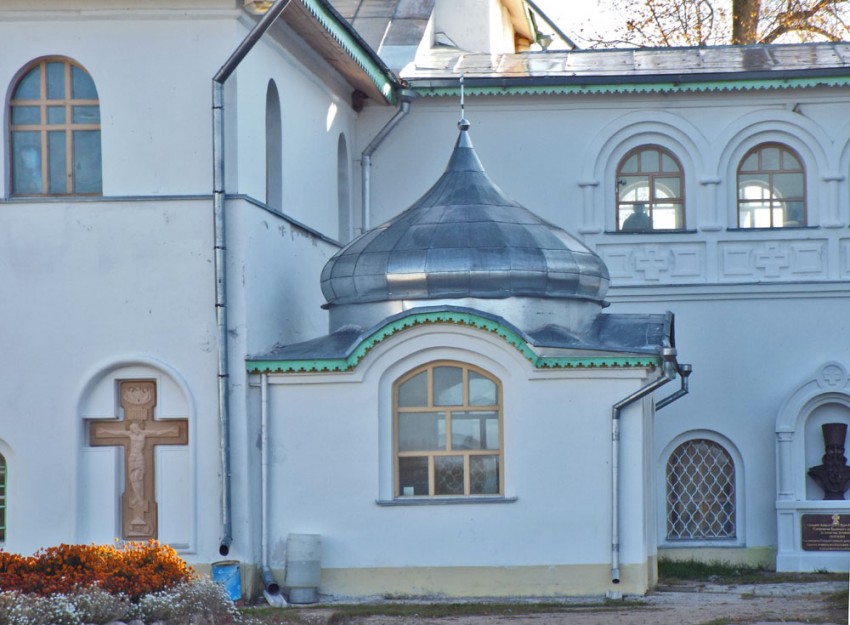 Иоанно-Богословский Савво-Крыпецкий мужской монастырь. Собор Иоанна Богослова, Крыпецкое (Псковский район, Псковская область). фасады