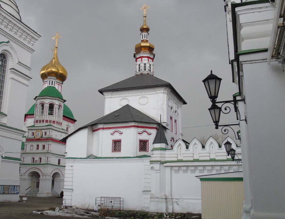 Николо-Перервинский монастырь. Надвратная церковь Толгской иконы Божией Матери, Печатники (Юго-Восточный административный округ (ЮВАО), г. Москва). фасады