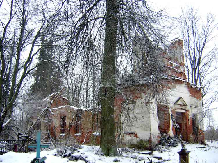Церковь Покрова Пресвятой Богородицы, Васькины Нивы (Тосненский район, Ленинградская область). фасады