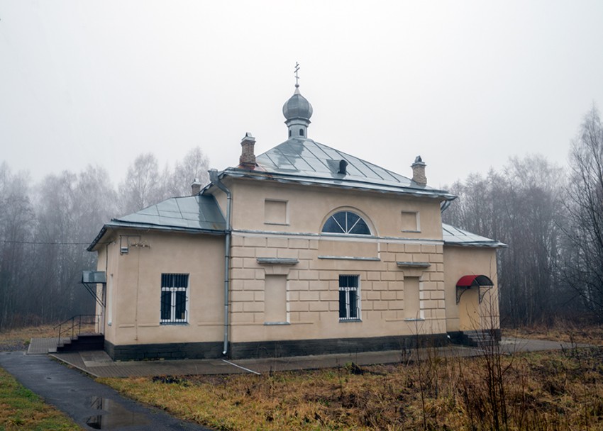 Церковь Покрова Пресвятой Богородицы, Шапки (Тосненский район, Ленинградская область). фасады, Южный фасад.