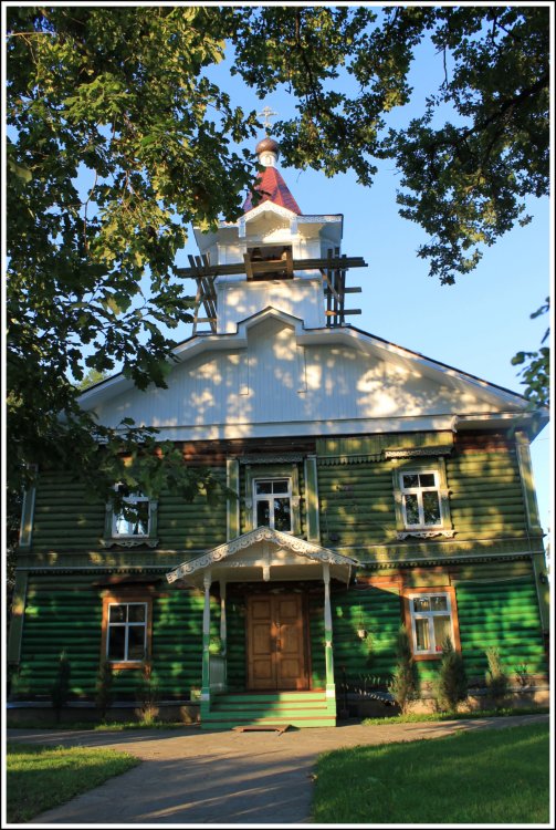 Церковь Тихвинской иконы Божией Матери, Сиверский (Гатчинский район, Ленинградская область). фасады