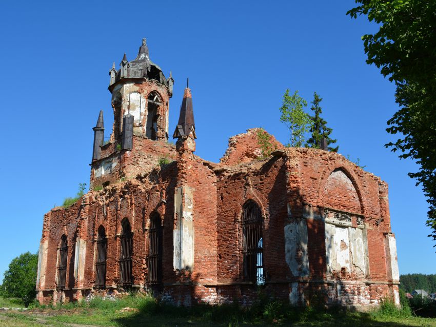Церковь Троицы Живоначальной, Андрианово (Тосненский район, Ленинградская область). фасады, Общий вид с юго-востока