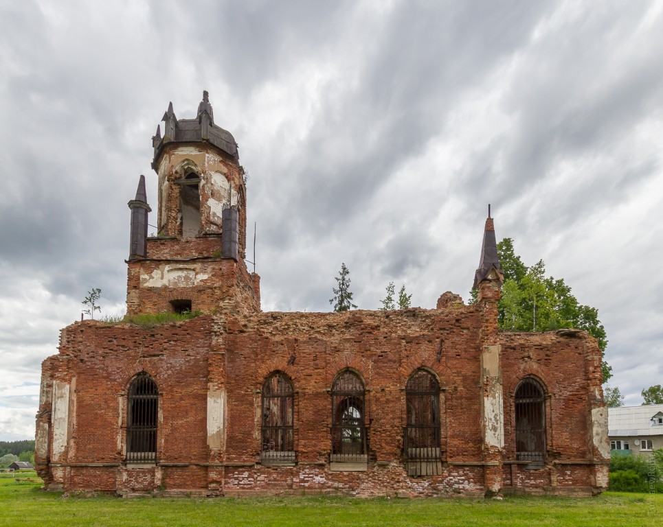 Церковь Троицы Живоначальной, Андрианово (Тосненский район, Ленинградская область). фасады