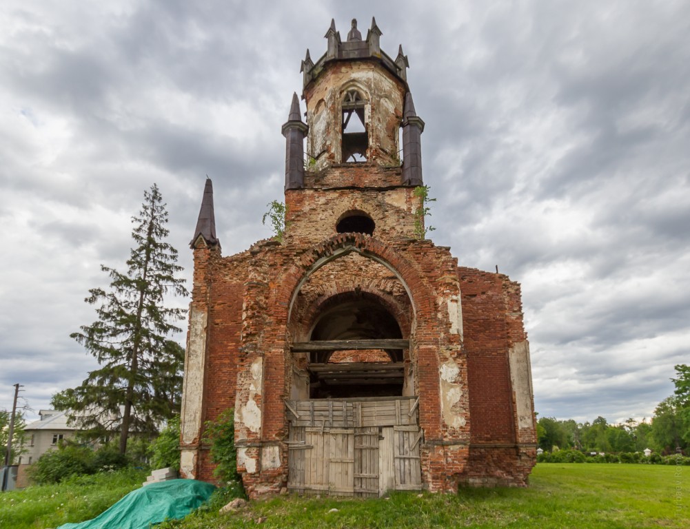 Церковь Троицы Живоначальной, Андрианово (Тосненский район, Ленинградская область). фасады