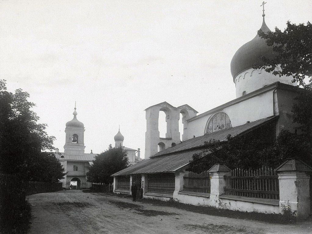 Спасо-Преображенский Мирожский монастырь. Собор Преображения Господня, Псков (Псков, город, Псковская область). архивная фотография, Фотоснимок с дореволюционной фотографии.