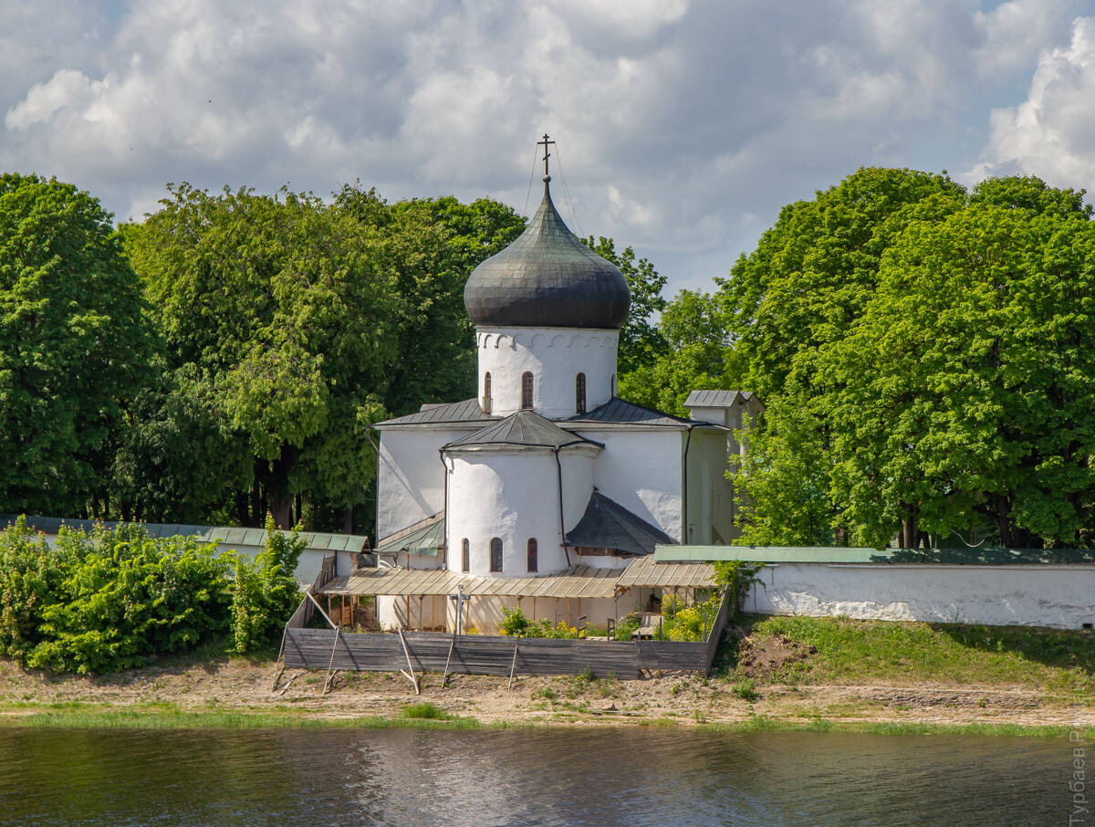 Спасо-Преображенский Мирожский монастырь. Собор Преображения Господня, Псков (Псков, город, Псковская область). фасады, Вид с востока