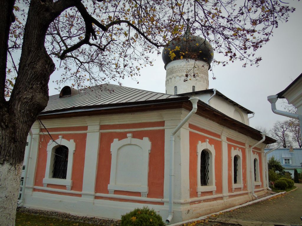 Псков. Снетогорский женский монастырь. Собор Рождества Пресвятой Богородицы. фасады