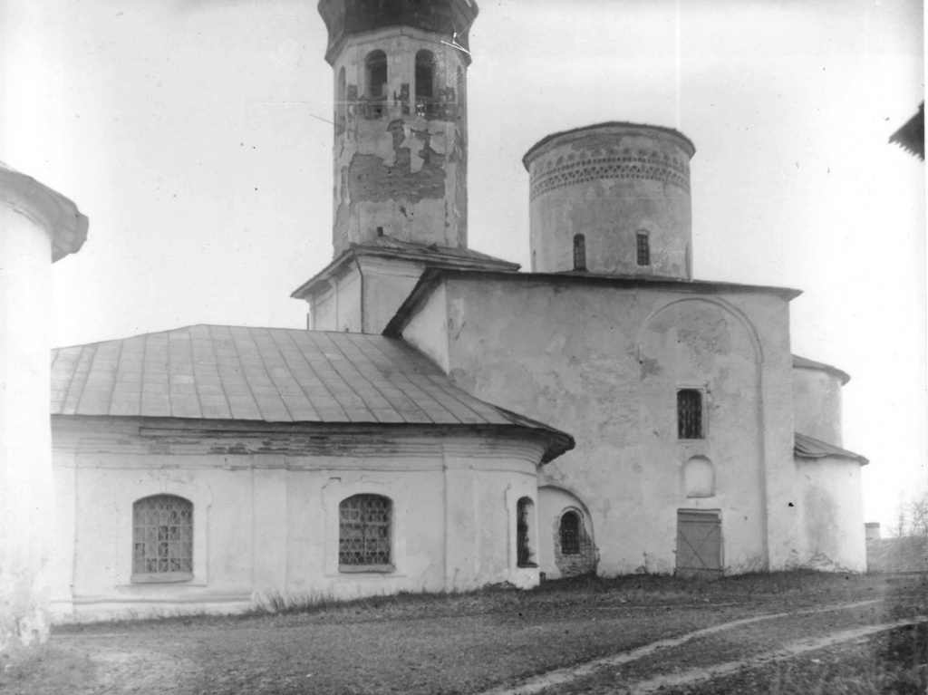 Снетогорский женский монастырь. Собор Рождества Пресвятой Богородицы, Псков (Псков, город, Псковская область). архивная фотография, Фото начала 1930-х гг. из фондов Псковского музея-заповедника. (ГК № 30775785)