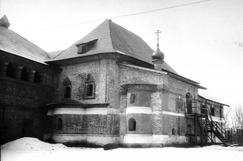 Таганский. Церковь Воскресения Словущего в Крутицах. фасады