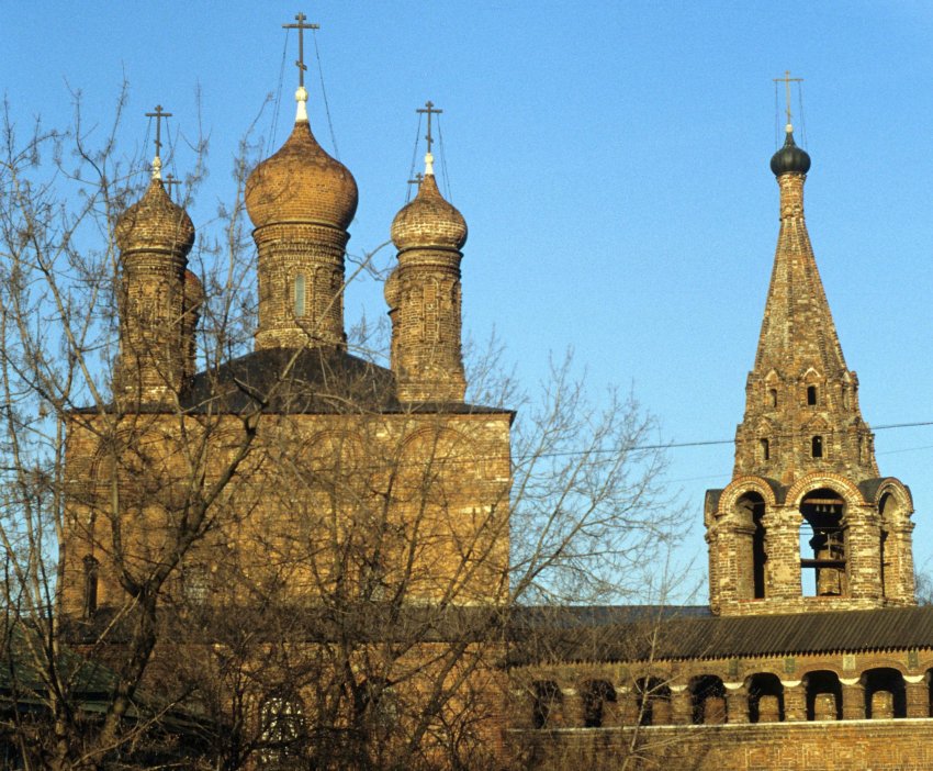 Таганский. Церковь Успения Пресвятой Богородицы (Петра и Павла) в Крутицах. фасады