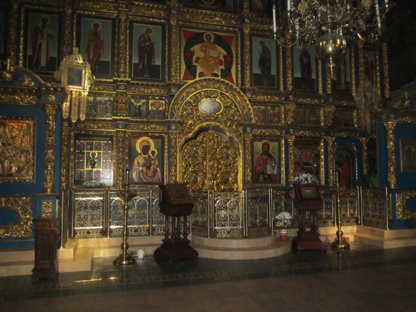 Церковь Успения Пресвятой Богородицы (Петра и Павла) в Крутицах, Таганский (Центральный административный округ (ЦАО), г. Москва). интерьер и убранство