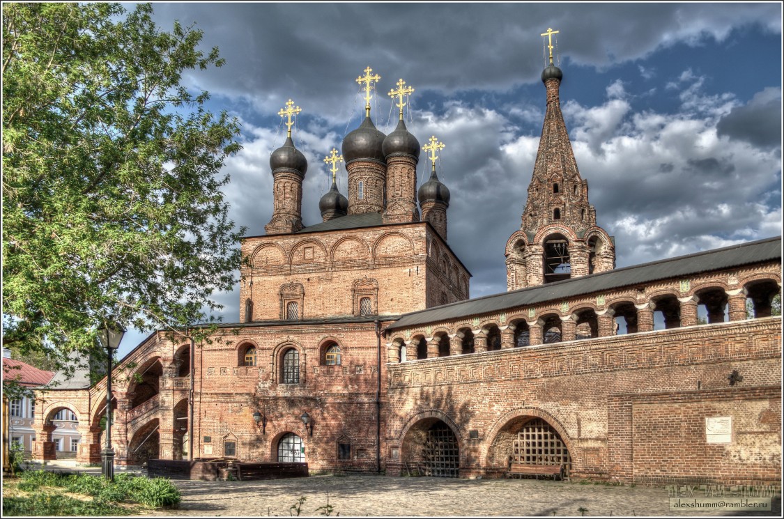Москва успенская церковь