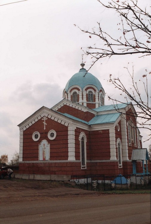 Бирск. Церковь Гурия, Германа и Варсонофия, Казанских Чудотворцев. фасады