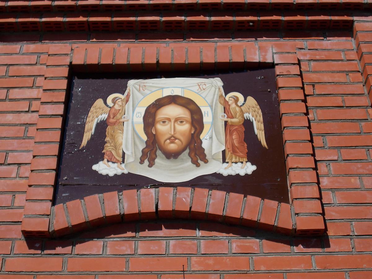 Образ на стене колокольни., архитектурные детали. Церковь Гурия, Германа и Варсонофия, Казанских Чудотворцев, Бирск (Бирский район, Республика Башкортостан)