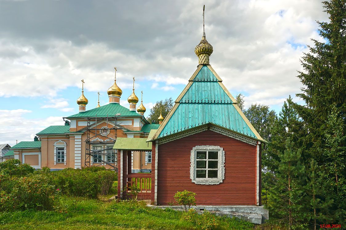 Важеозерский Спасо-Преображенский мужской монастырь. Часовня Новомучеников и исповедников Церкви Русской, Интерпосёлок (Олонецкий район, Республика Карелия). фасады