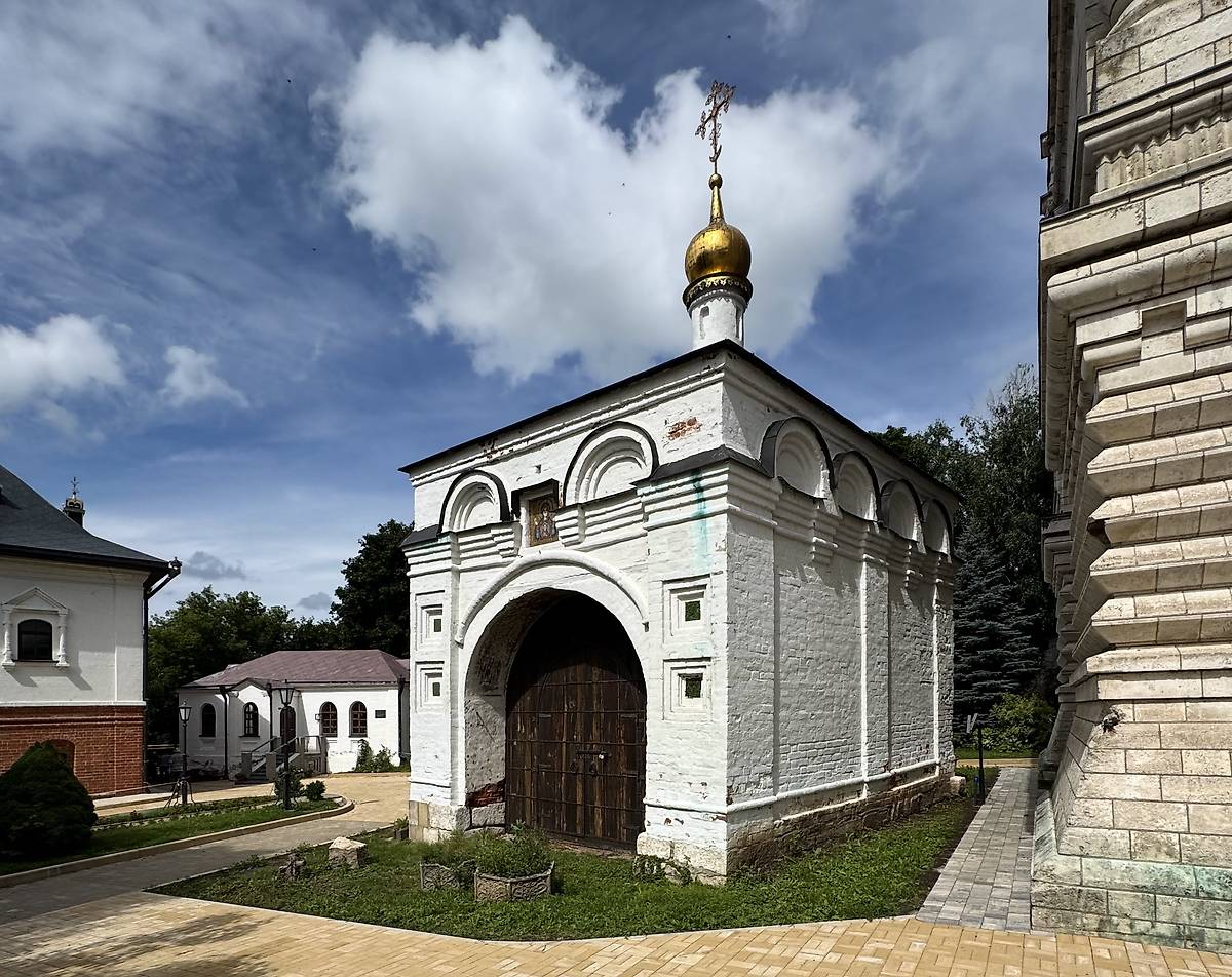 Вид с востока, фасады. Иоанно-Богословский монастырь. Часовня Иверской иконы Божией Матери, Пощупово (Рыбновский район, Рязанская область)