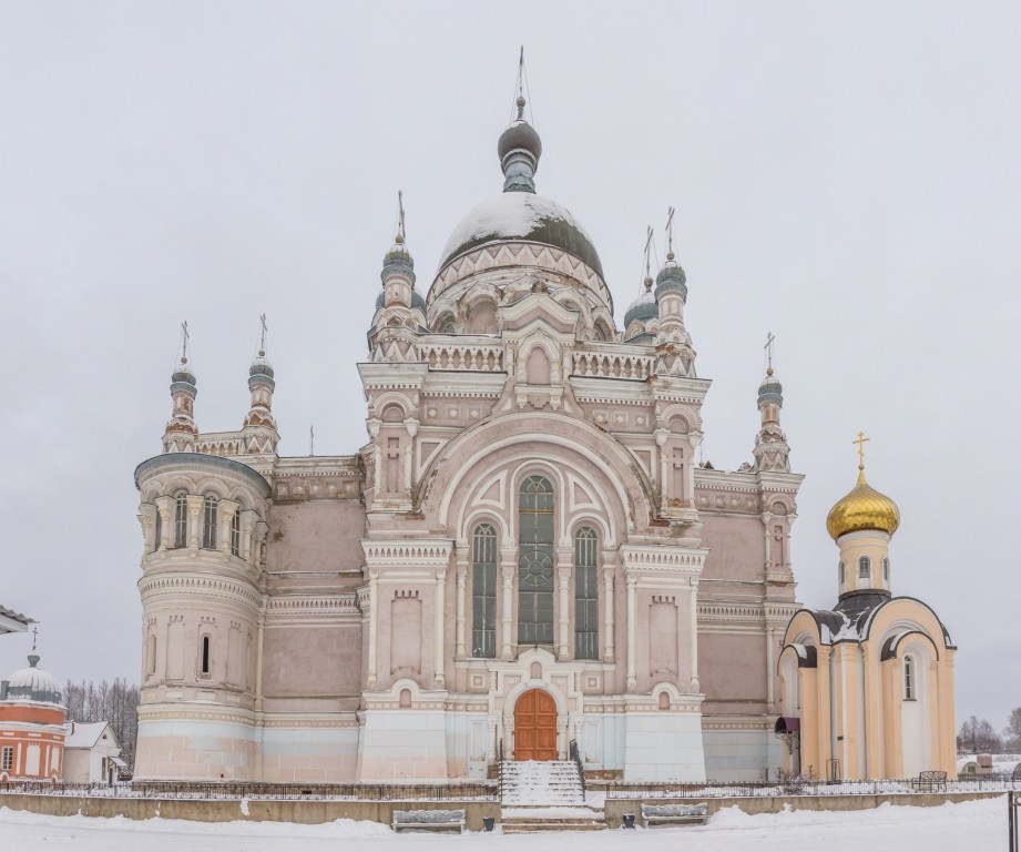 Вышний Волочёк. Казанский монастырь. Собор Казанской иконы Божией Матери. фасады