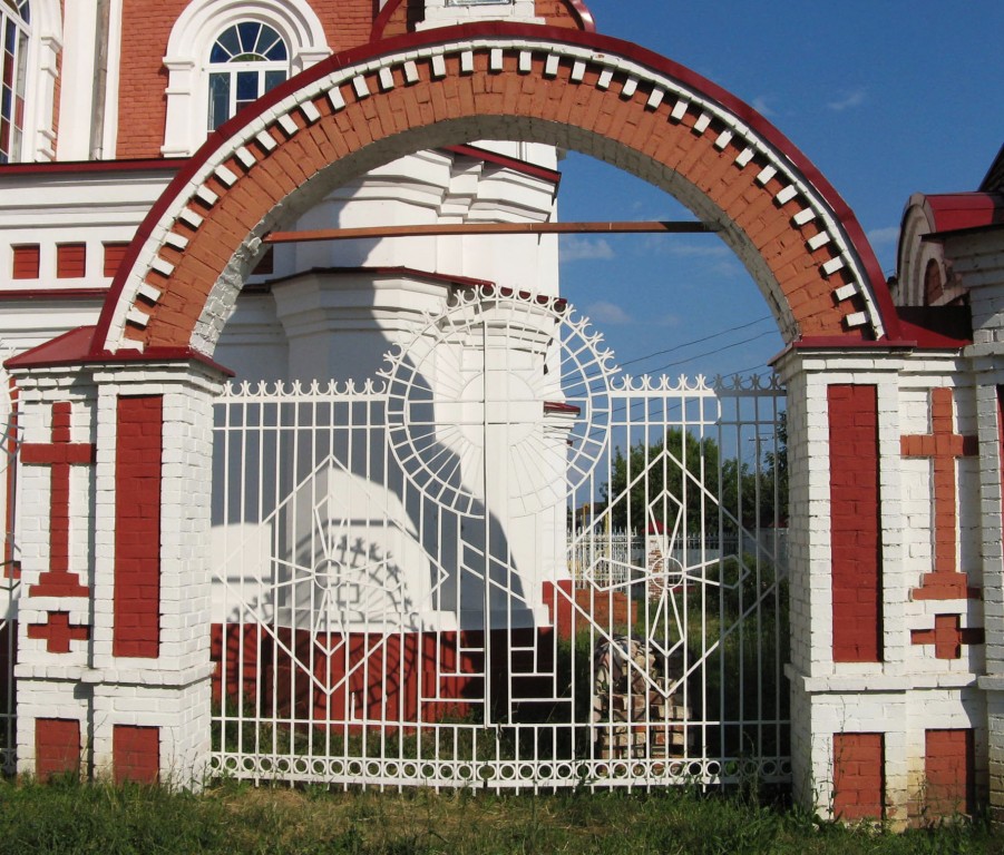 Собор Смоленской иконы Божией Матери, Козьмодемьянск (Козьмодемьянск, город, Республика Марий Эл). дополнительная информация, Врата ограды собора