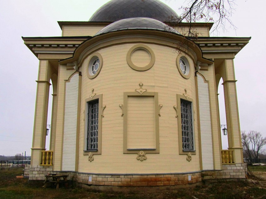 Сноведь. Церковь Спаса Преображения. архитектурные детали, алтарная апсида, вид с северо-востока