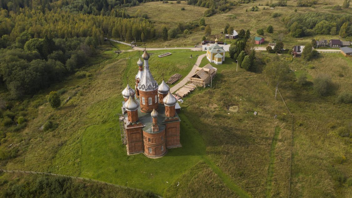 Волговерховье. Ольгинский монастырь. общий вид в ландшафте