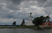 Столобный, остров (озеро Селигер). Нило-Столобенская пустынь. Церковь Воздвижения Креста Господня