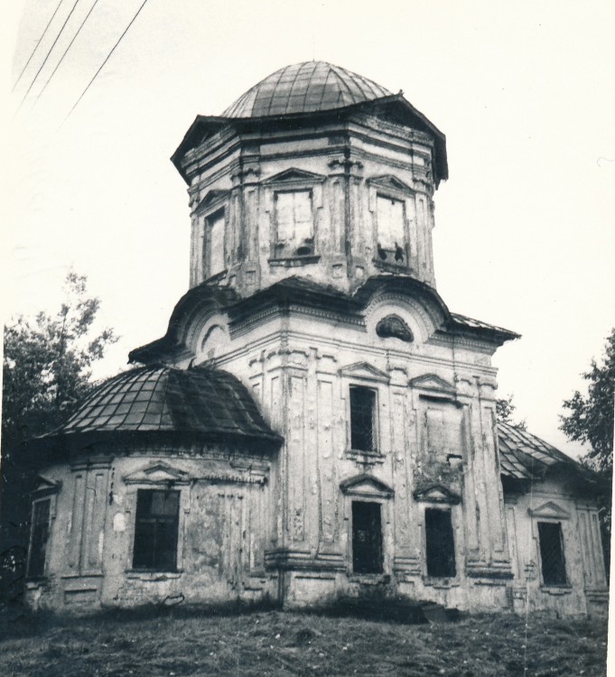 Столобный, остров (озеро Селигер). Нило-Столобенская пустынь. Церковь Воздвижения Креста Господня. фасады