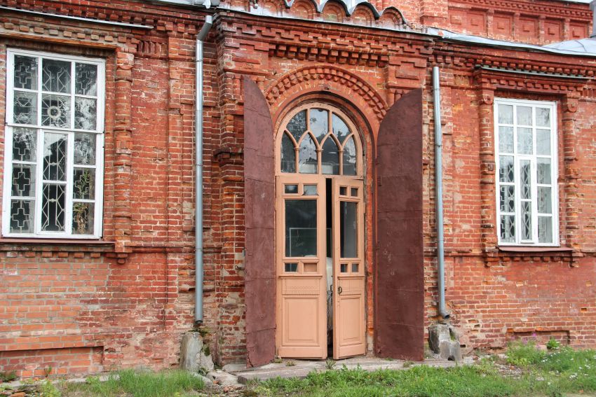 Осташков. Знаменский женский монастырь. Собор Вознесения Господня. архитектурные детали