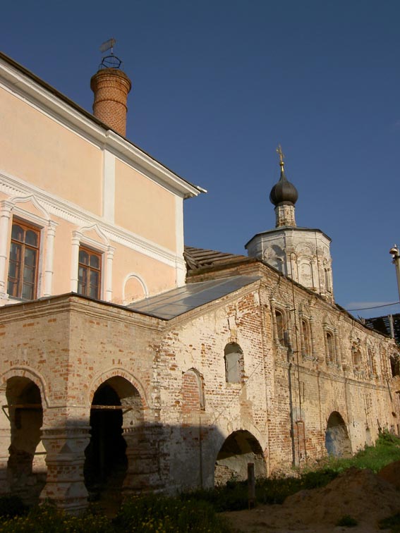 Торжок. Борисоглебский монастырь. Церковь Входа Господня в Иерусалим. фасады