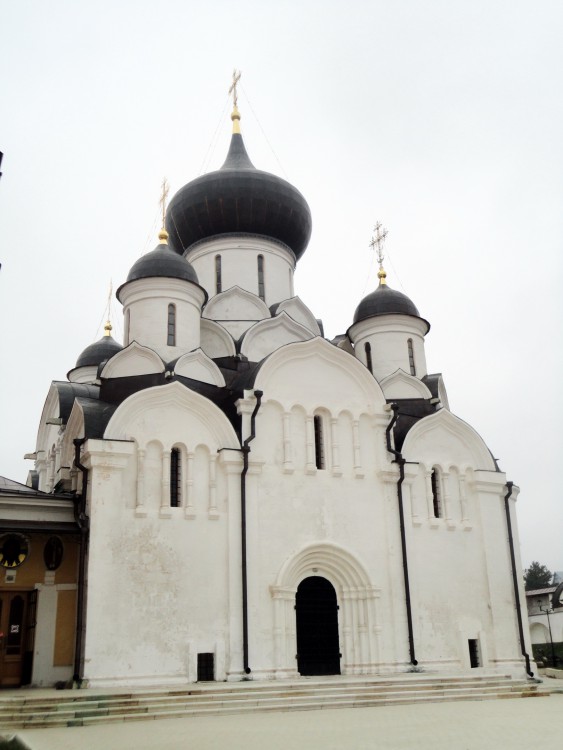 Старица. Старицкий Успенский мужской монастырь. Собор Успения Пресвятой Богородицы. фасады