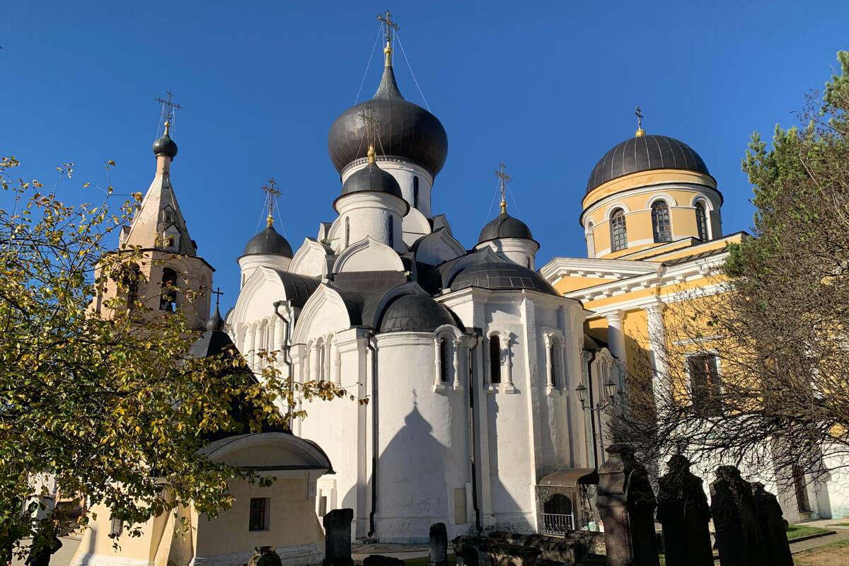 Старицкий Успенский мужской монастырь. Собор Успения Пресвятой Богородицы, Старица (Старицкий район, Тверская область). архитектурные детали