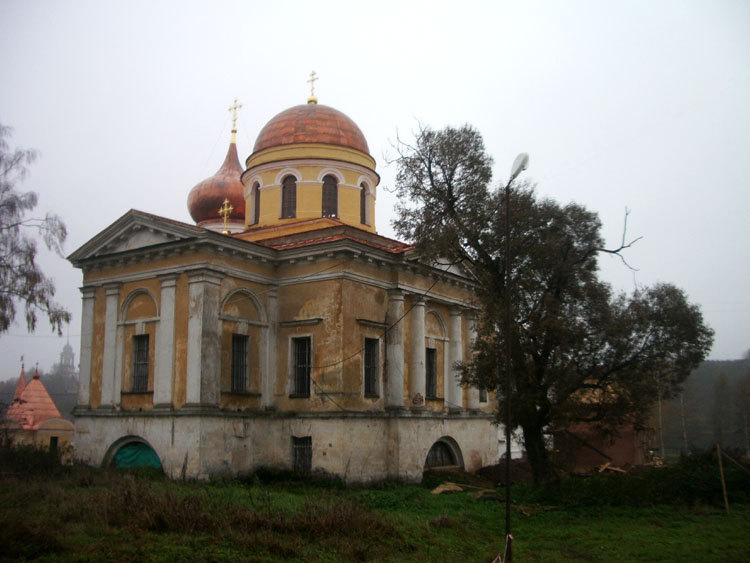 Старицкий Успенский мужской монастырь. Собор Троицы Живоначальной, Старица (Старицкий район, Тверская область). фасады