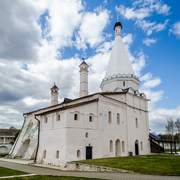 Старица. Старицкий Успенский мужской монастырь. Церковь Введения во храм Пресвятой Богородицы