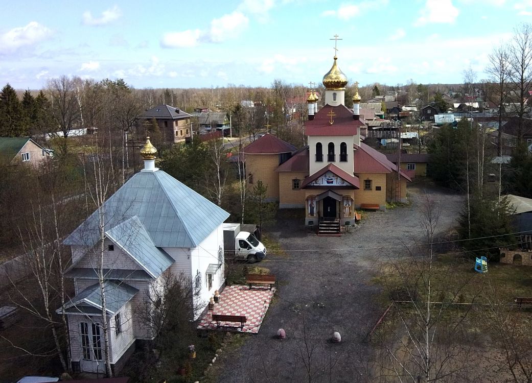 Церковь Параскевы Пятницы, Красный Бор (Тосненский район, Ленинградская область). общий вид в ландшафте