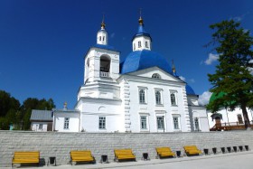 Прииртышский. Иоанно-Введенский Междугорский монастырь. Церковь Иоанна Предтечи