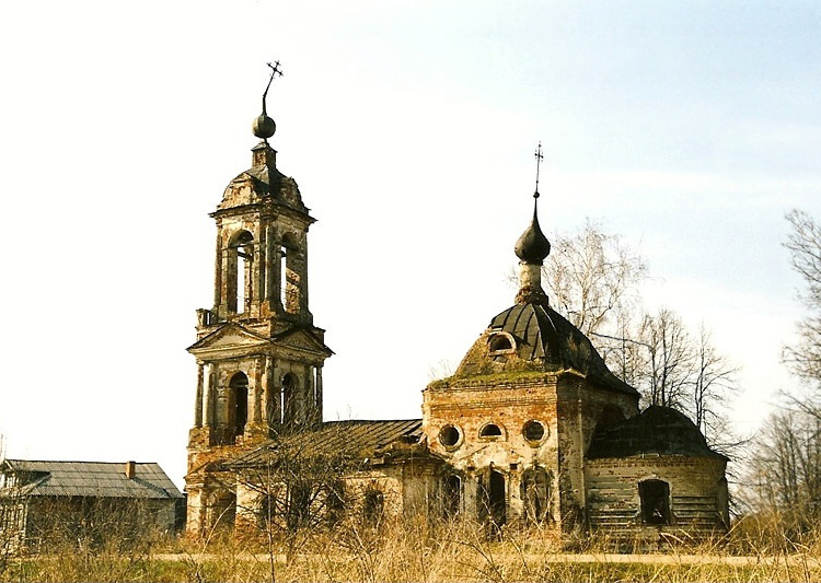 Протасьево. Церковь Флора и Лавра. фасады, Вид с юго-востока.
